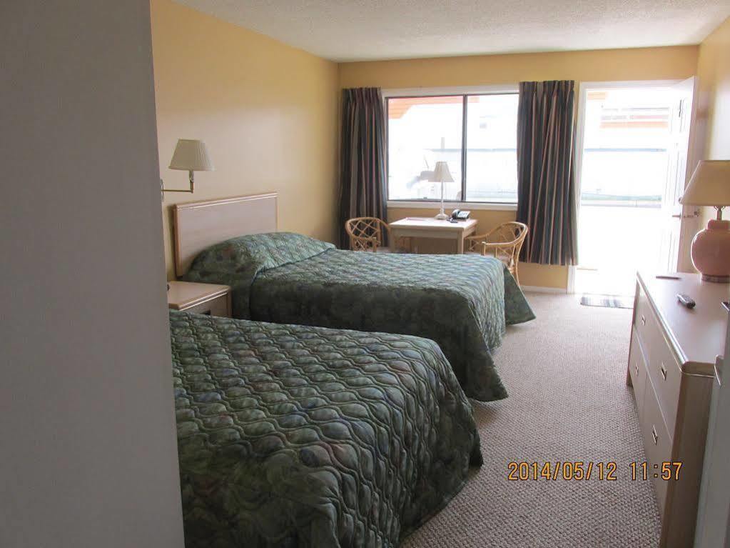 Westwood Motel 100 Mile House מראה חיצוני תמונה